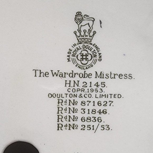 Royal Doulton The Wardrobe Mistress - Picture 8 of 8